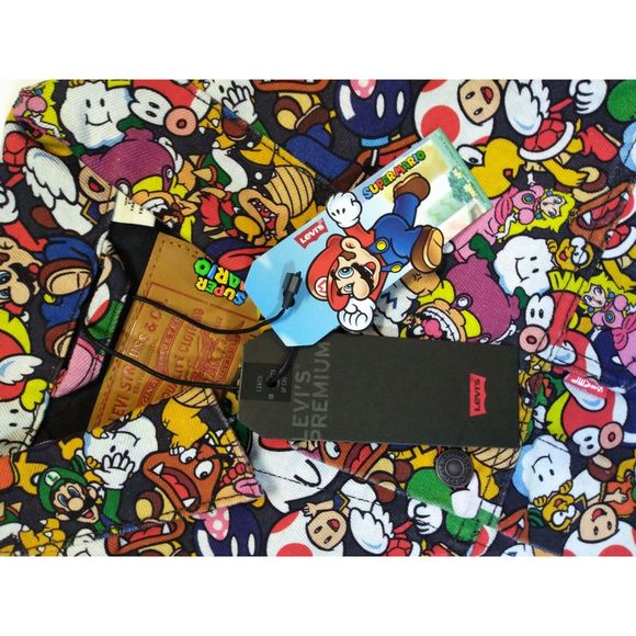 Levi x Super Mario Trucker Jacket Size XL Nintendo - Picture 2 of 11